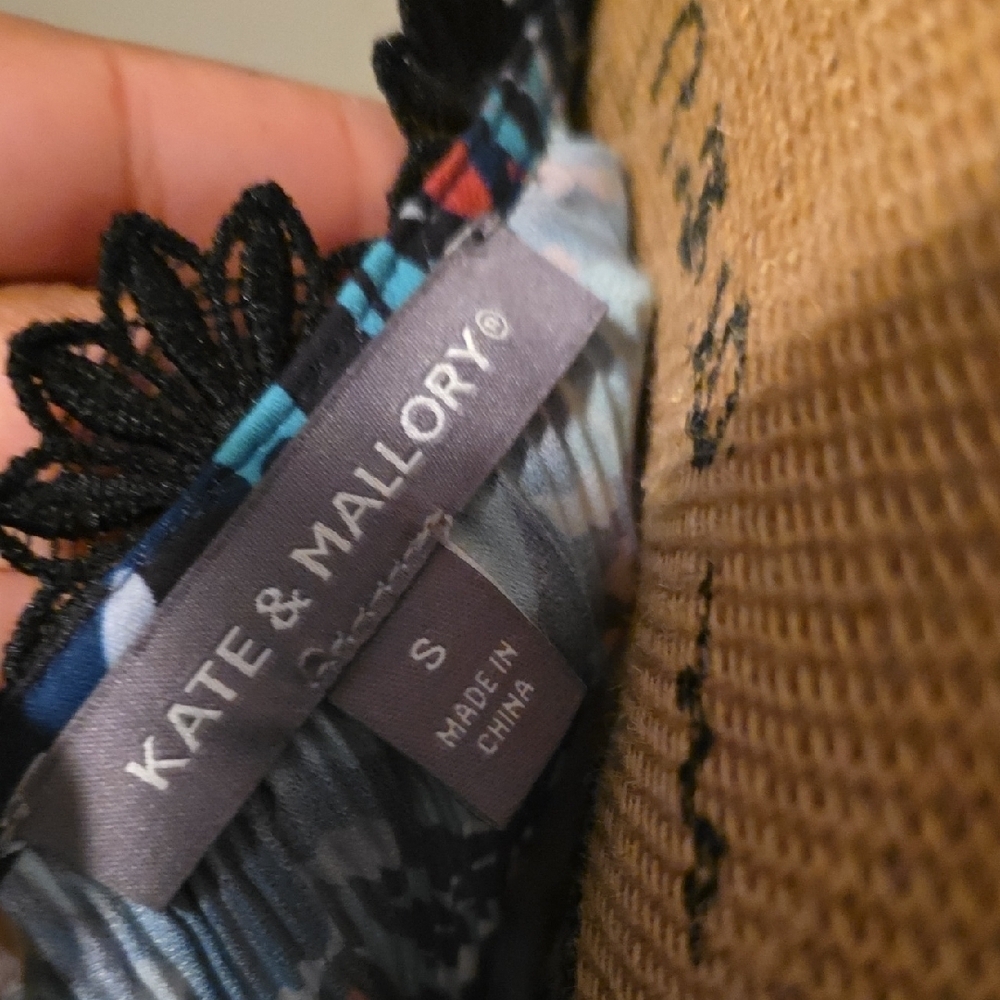 Kate & Mallory Black and Blue Patterned Top - Picture 2 of 6